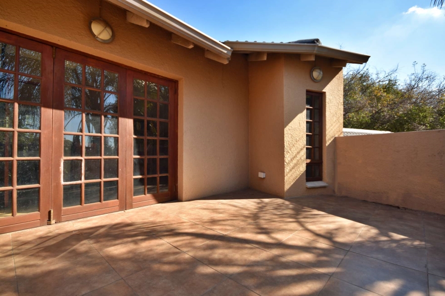 4 Bedroom Property for Sale in Olivedale Gauteng