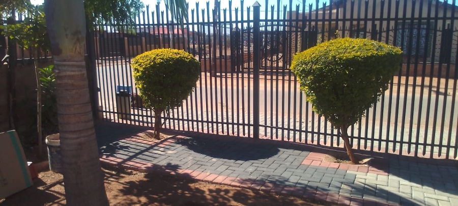 3 Bedroom Property for Sale in Soshanguve XX Gauteng