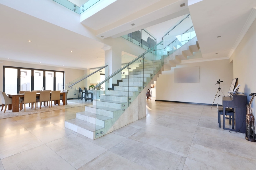 5 Bedroom Property for Sale in Waterfall Country Estate Gauteng