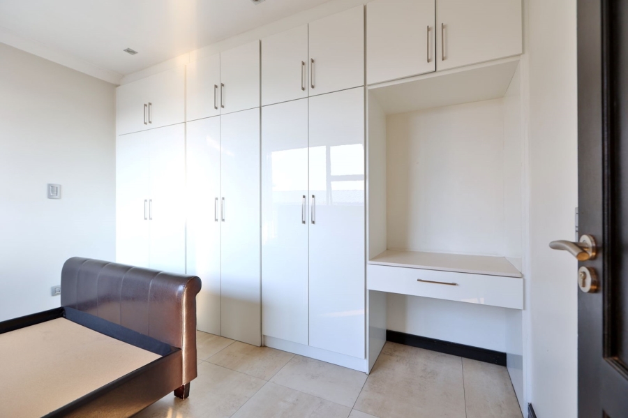 5 Bedroom Property for Sale in Waterfall Country Estate Gauteng