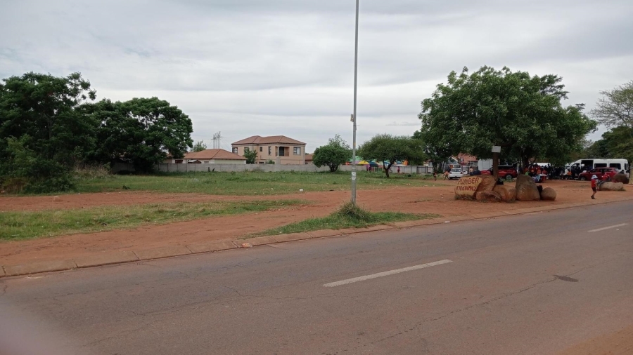 Commercial Property for Sale in Nkwe Estate Gauteng