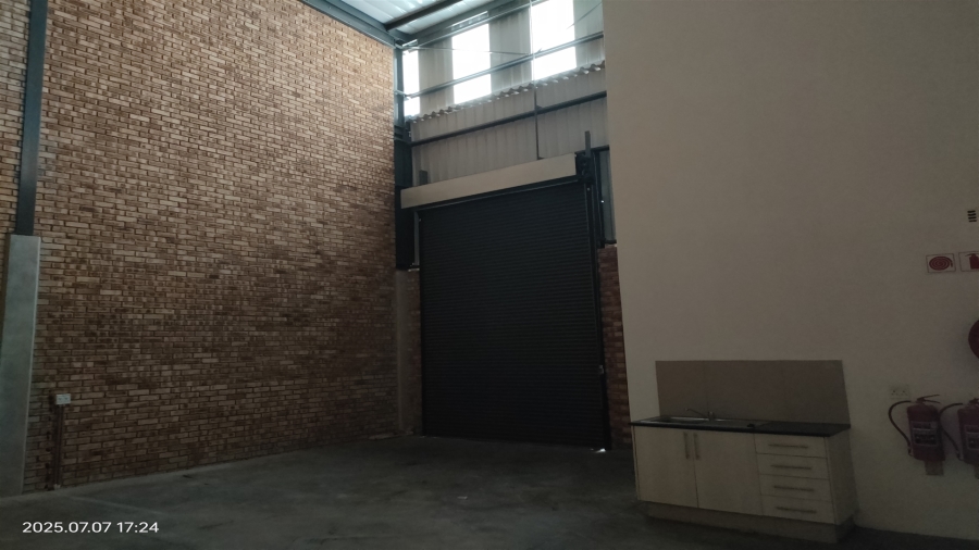 To Let commercial Property for Rent in North Riding Gauteng