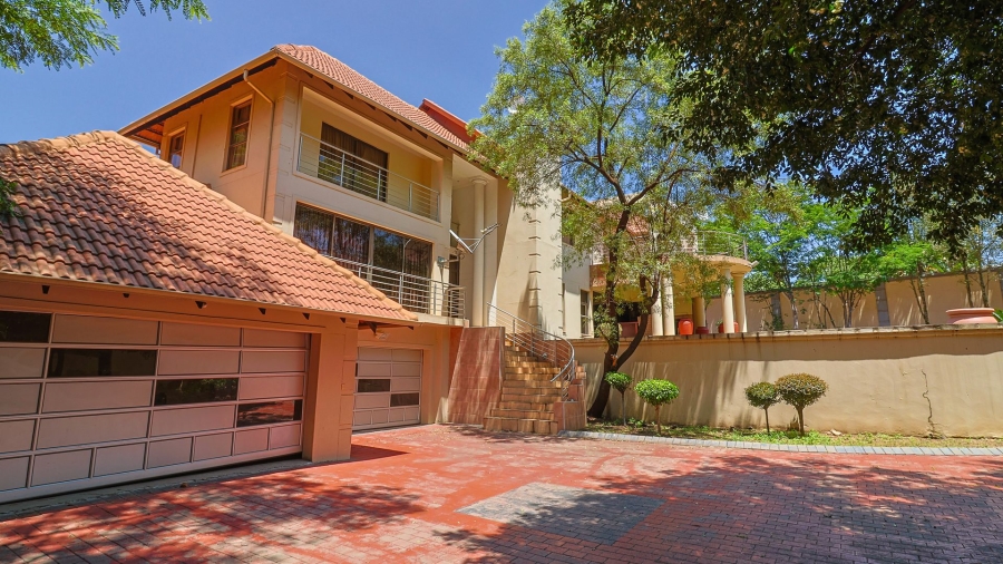 5 Bedroom Property for Sale in Bryanston Gauteng