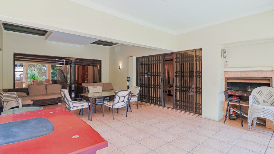 5 Bedroom Property for Sale in Bryanston Gauteng