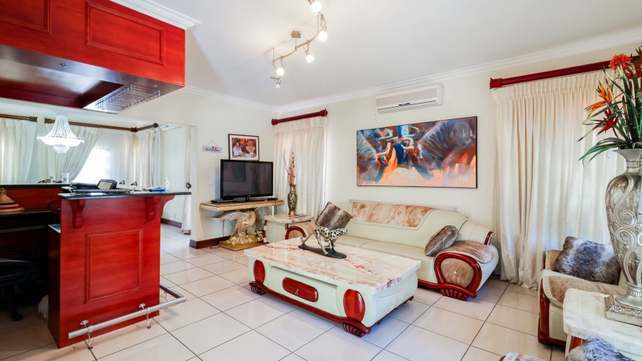 5 Bedroom Property for Sale in Bryanston Gauteng