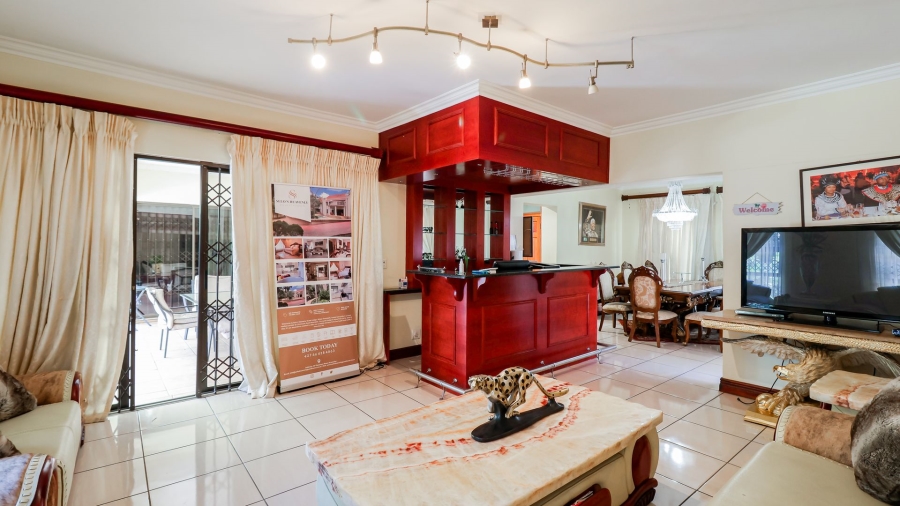 5 Bedroom Property for Sale in Bryanston Gauteng