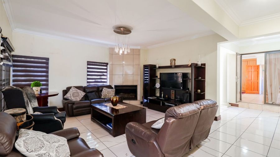 5 Bedroom Property for Sale in Bryanston Gauteng