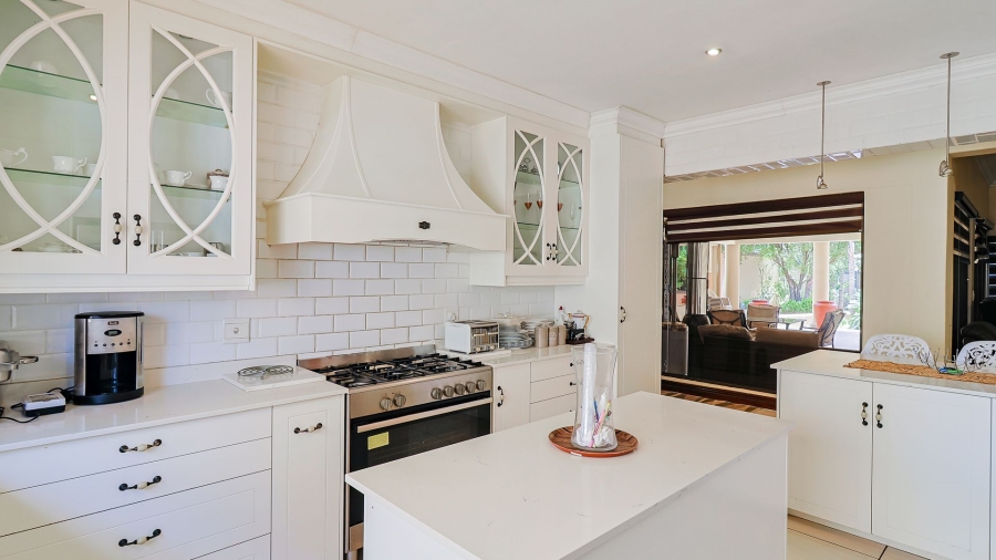 5 Bedroom Property for Sale in Bryanston Gauteng