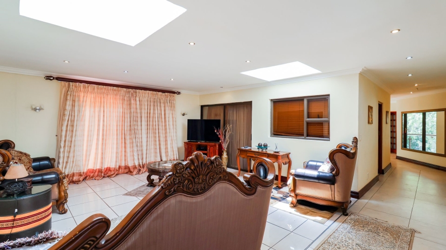 5 Bedroom Property for Sale in Bryanston Gauteng