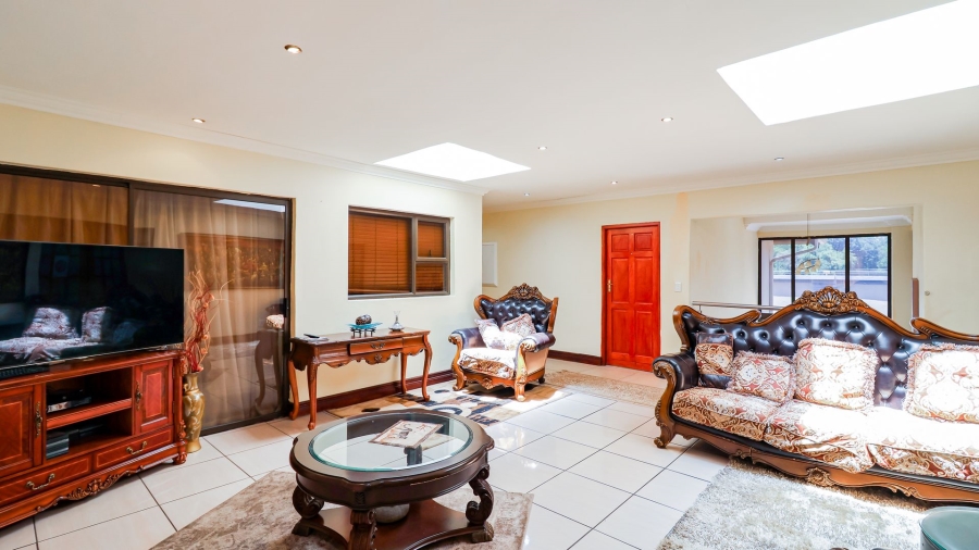 5 Bedroom Property for Sale in Bryanston Gauteng