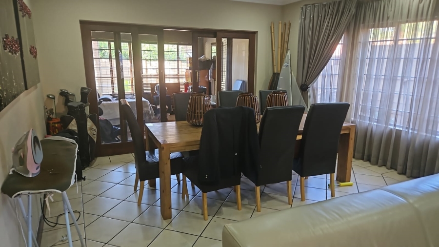 4 Bedroom Property for Sale in Wierda Park Gauteng