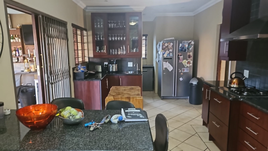 4 Bedroom Property for Sale in Wierda Park Gauteng