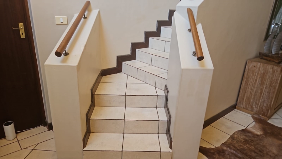 4 Bedroom Property for Sale in Wierda Park Gauteng