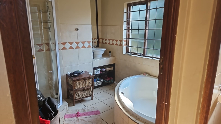 4 Bedroom Property for Sale in Wierda Park Gauteng
