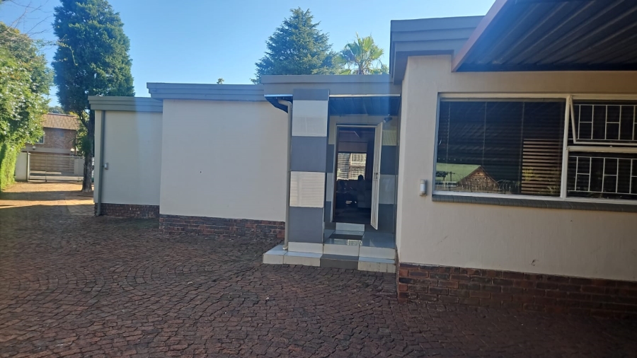4 Bedroom Property for Sale in Wierda Park Gauteng