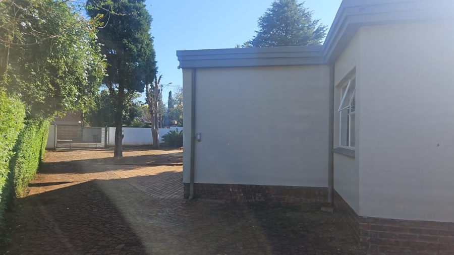 4 Bedroom Property for Sale in Wierda Park Gauteng