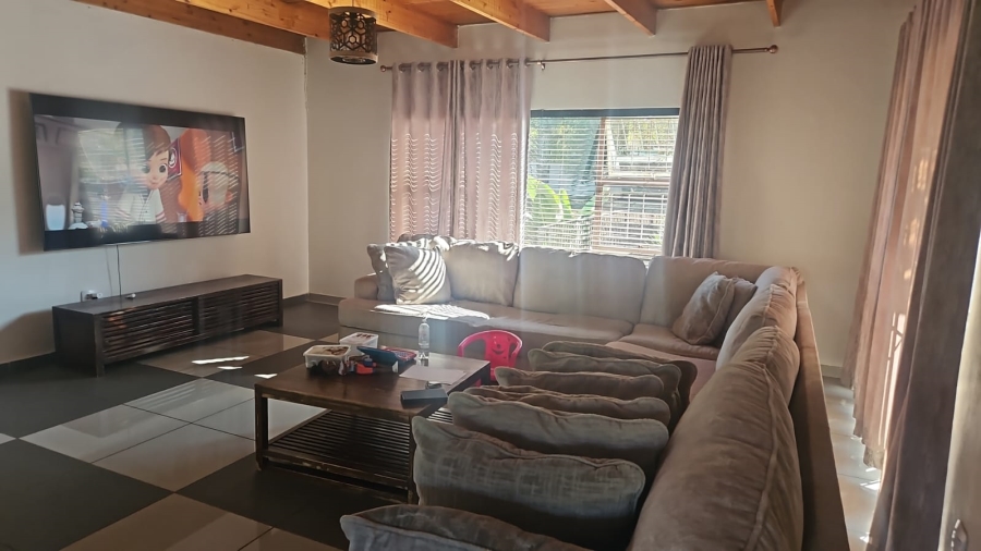4 Bedroom Property for Sale in Wierda Park Gauteng