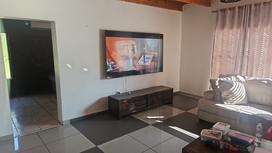 4 Bedroom Property for Sale in Wierda Park Gauteng