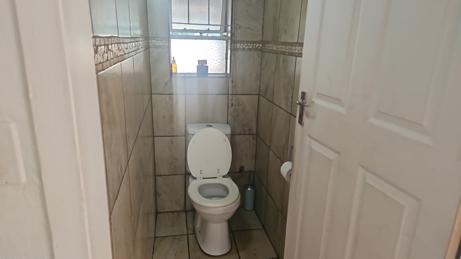 4 Bedroom Property for Sale in Wierda Park Gauteng