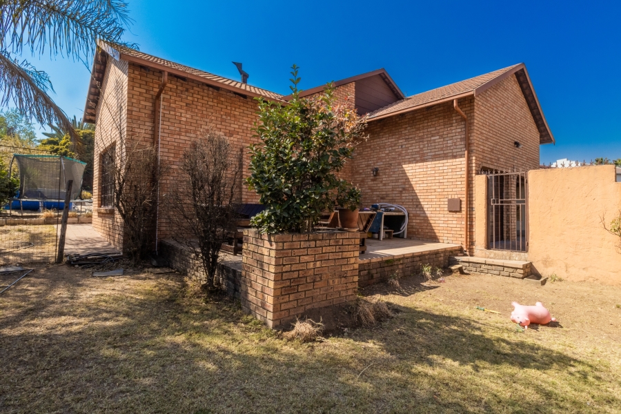 4 Bedroom Property for Sale in Country View Gauteng