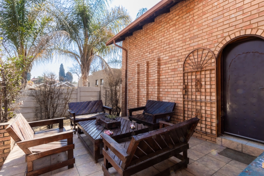 4 Bedroom Property for Sale in Country View Gauteng