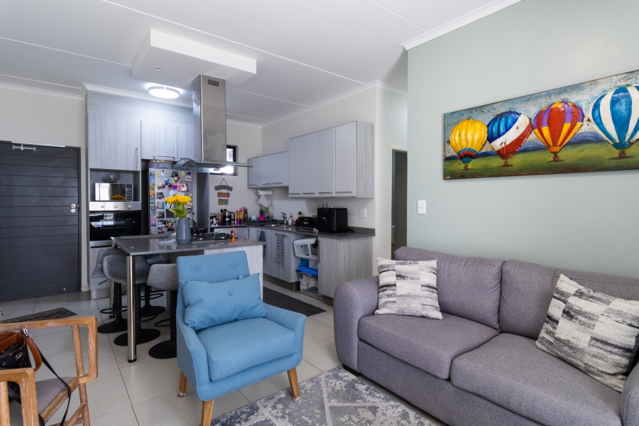 2 Bedroom Property for Sale in Erand Gardens Gauteng