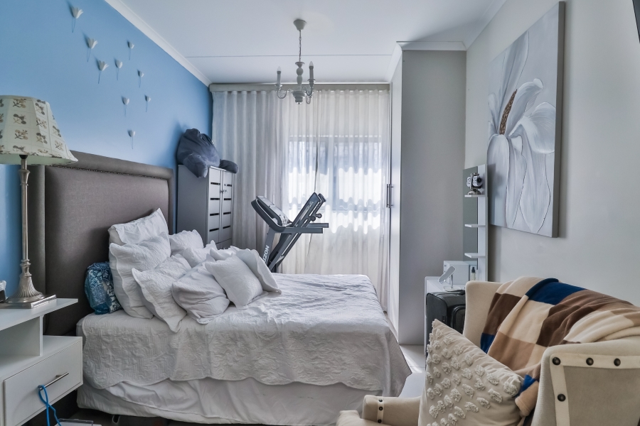 2 Bedroom Property for Sale in Erand Gardens Gauteng