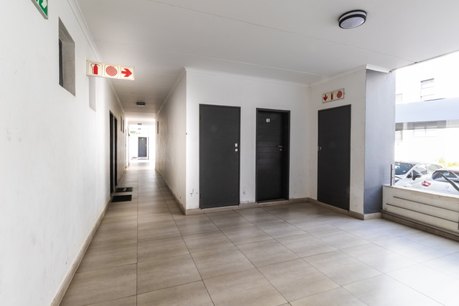 2 Bedroom Property for Sale in Erand Gardens Gauteng