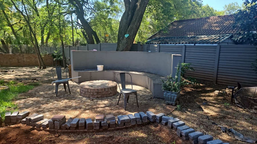 4 Bedroom Property for Sale in Eldoraigne Gauteng