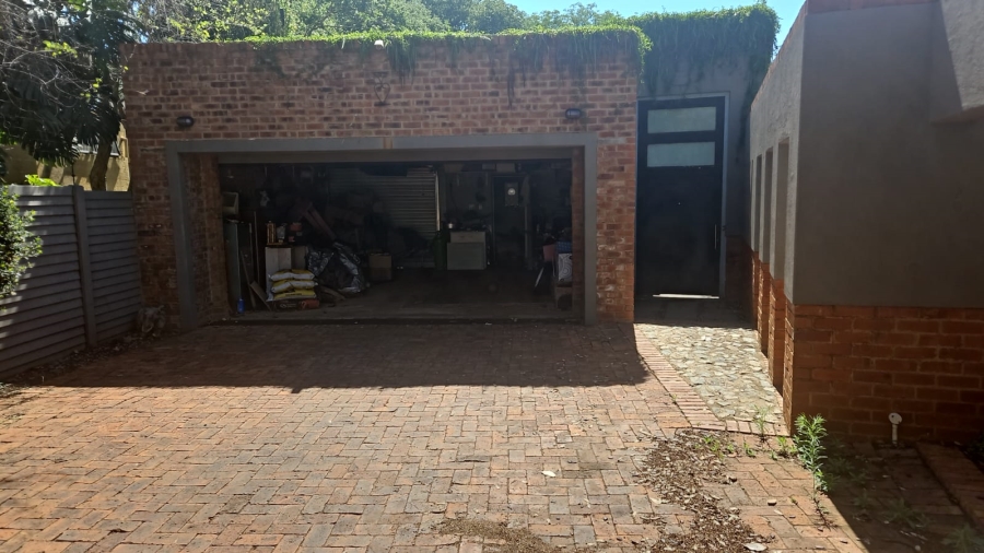 4 Bedroom Property for Sale in Eldoraigne Gauteng