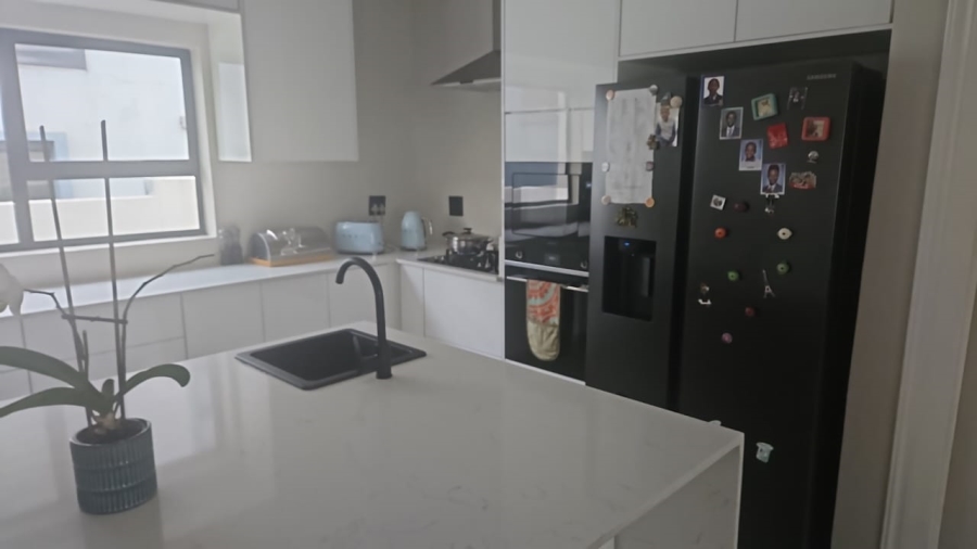4 Bedroom Property for Sale in Blue Valley Golf Estate Gauteng