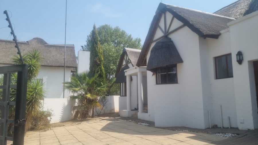 2 Bedroom Property for Sale in Witkoppen Gauteng