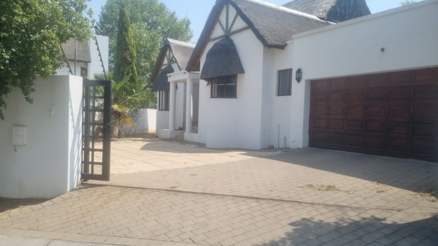 2 Bedroom Property for Sale in Witkoppen Gauteng
