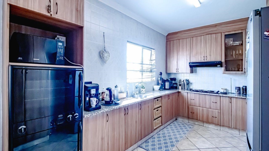 3 Bedroom Property for Sale in The Wilds Gauteng