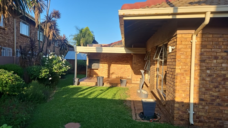 3 Bedroom Property for Sale in Terenure Gauteng