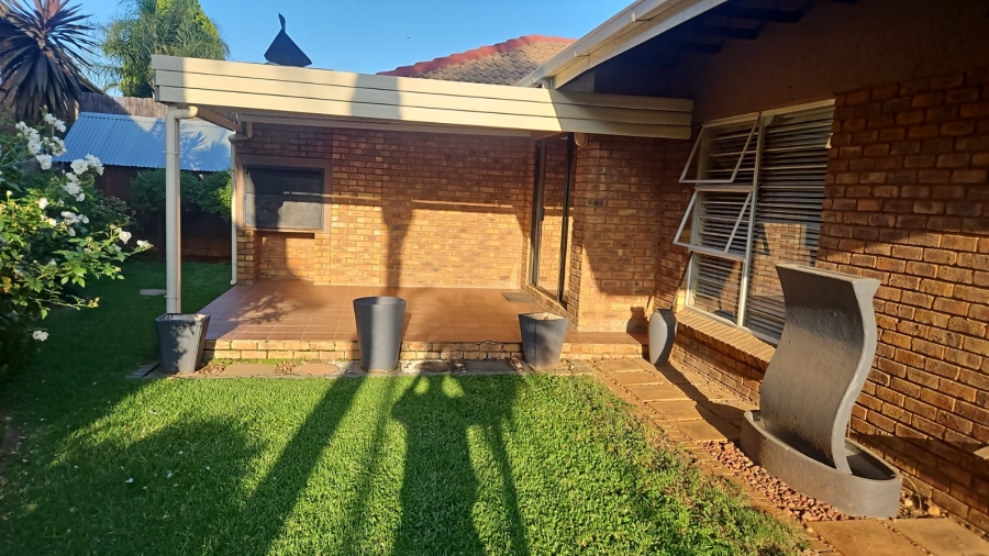 3 Bedroom Property for Sale in Terenure Gauteng