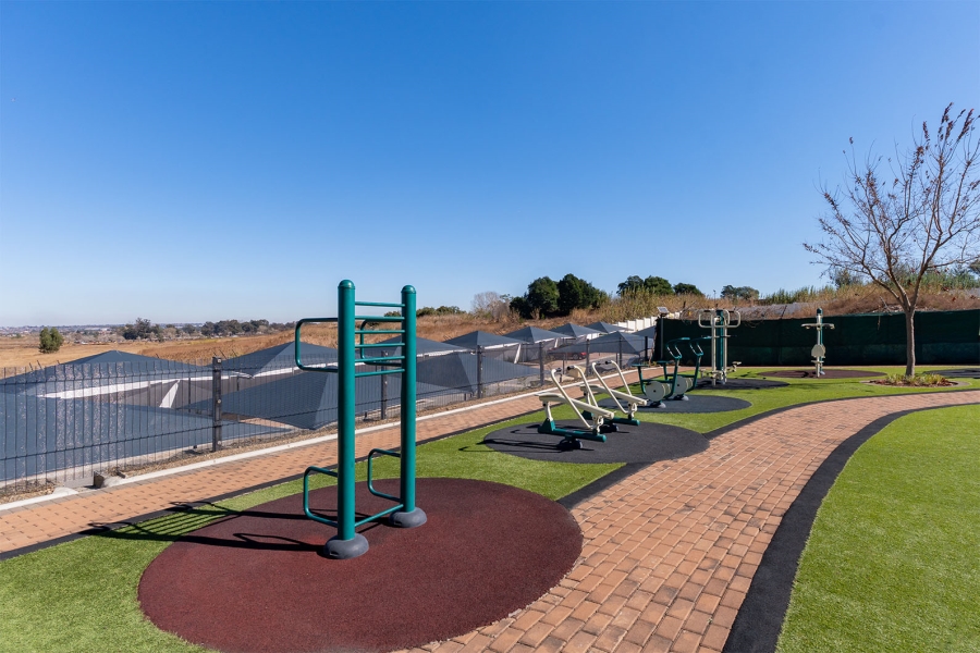 1 Bedroom Property for Sale in Lilianton Gauteng