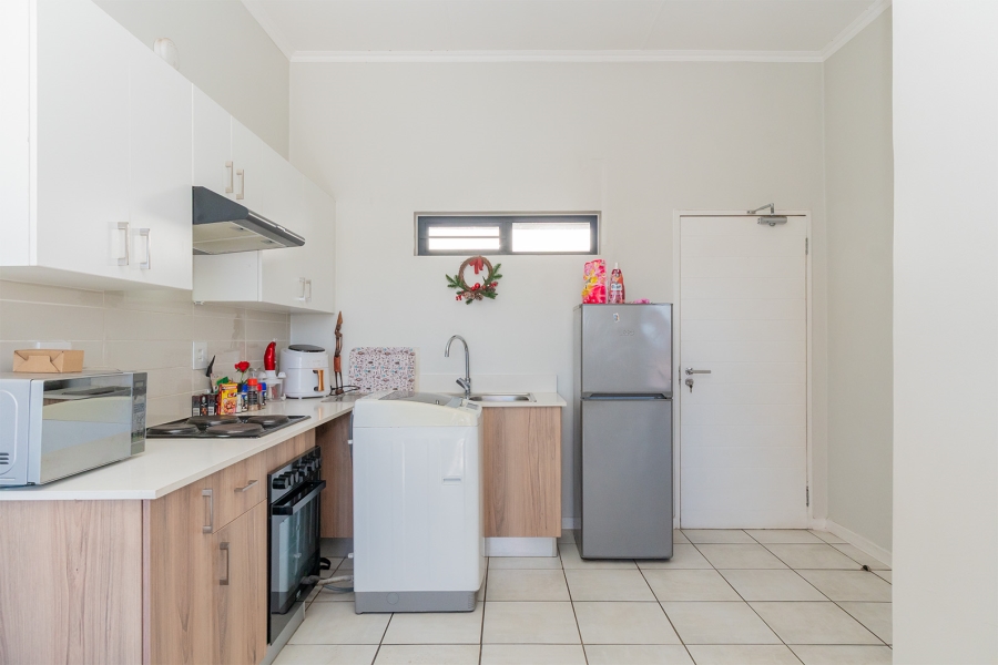 1 Bedroom Property for Sale in Lilianton Gauteng
