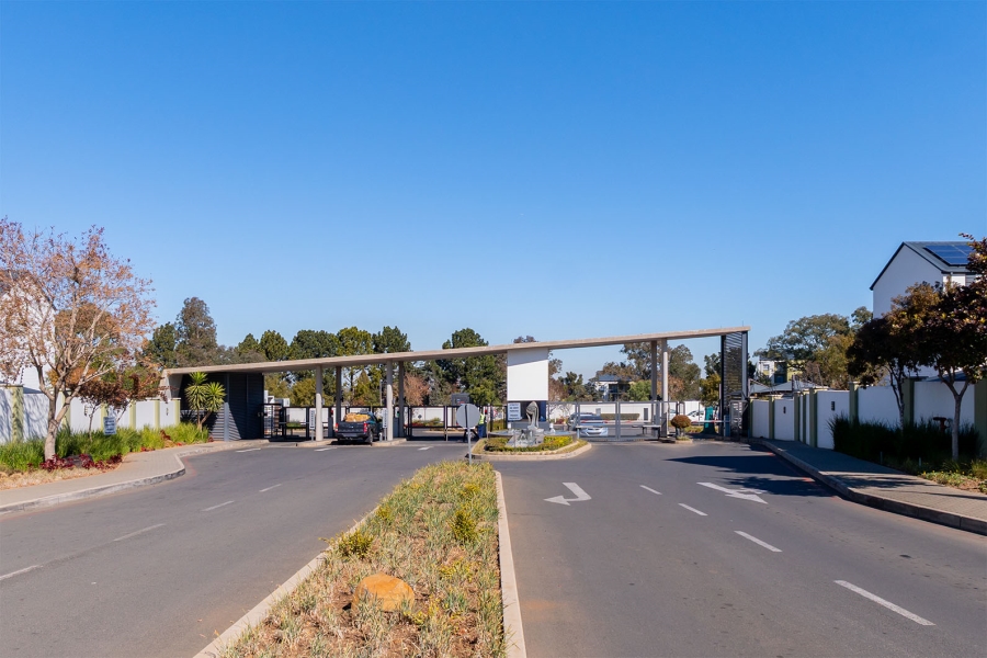 1 Bedroom Property for Sale in Lilianton Gauteng