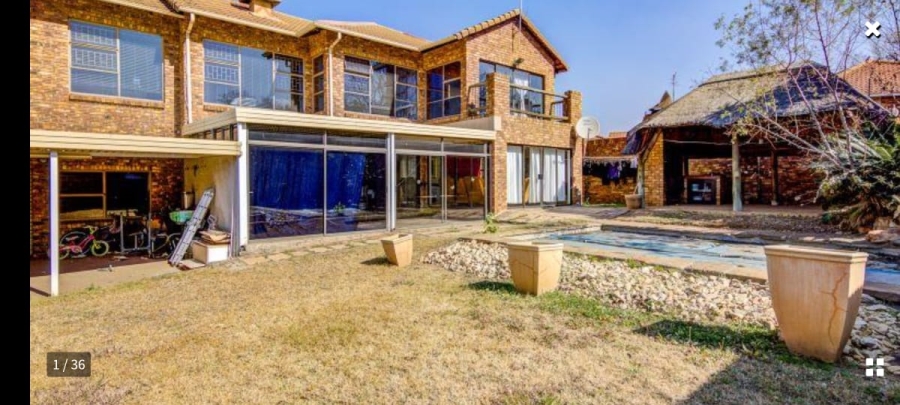 4 Bedroom Property for Sale in Glen Marais Gauteng