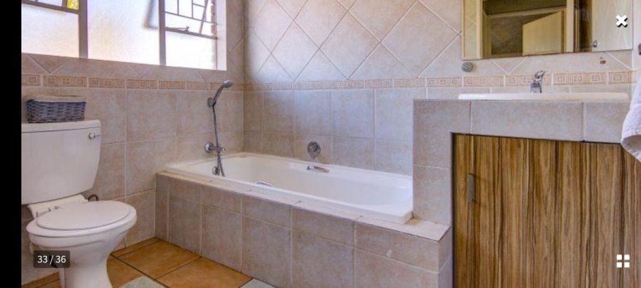 4 Bedroom Property for Sale in Glen Marais Gauteng