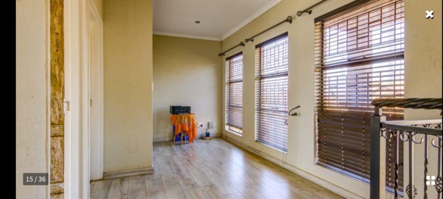 4 Bedroom Property for Sale in Glen Marais Gauteng