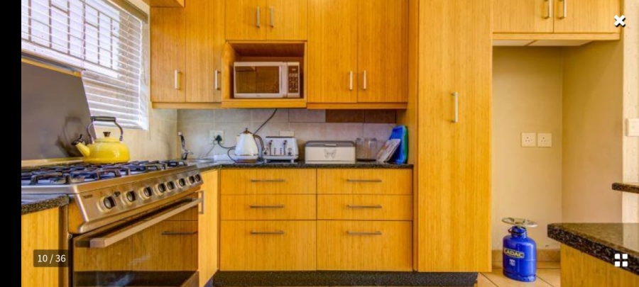 4 Bedroom Property for Sale in Glen Marais Gauteng