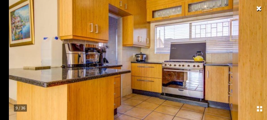 4 Bedroom Property for Sale in Glen Marais Gauteng