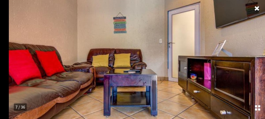 4 Bedroom Property for Sale in Glen Marais Gauteng