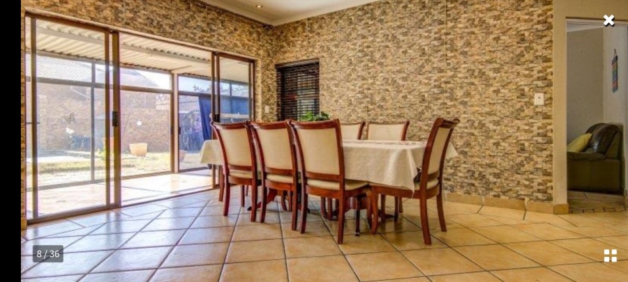 4 Bedroom Property for Sale in Glen Marais Gauteng