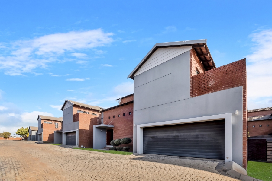 3 Bedroom Property for Sale in Ruimsig Gauteng