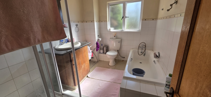 4 Bedroom Property for Sale in Six Fountains Residential Estate Gauteng
