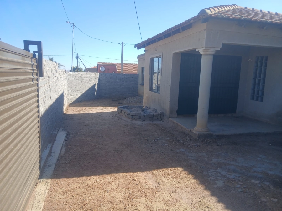 3 Bedroom Property for Sale in Orange Farm Gauteng