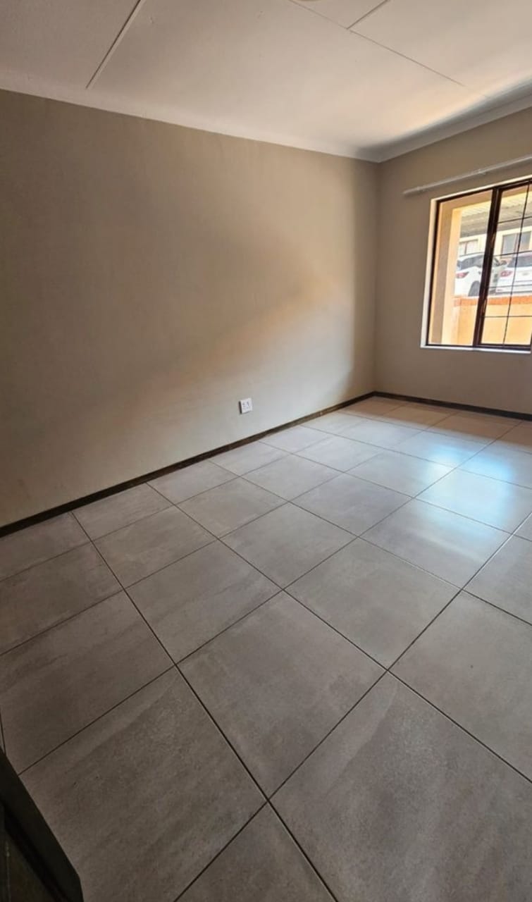 1 Bedroom Property for Sale in Brakpan Central Gauteng